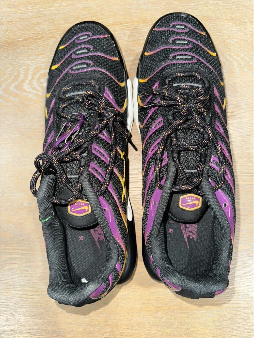 Nike Air Max Plus Black-University Gold-Viotech Purple Sz 13 Rare! [DX2663-001]